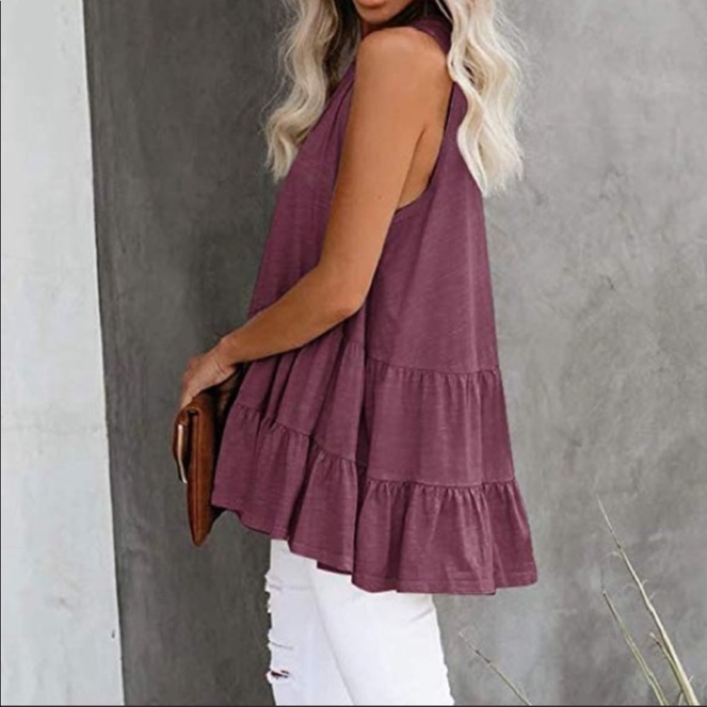 Sleeveless Maroon Ruffled top 💕 - Picture 2 of 8